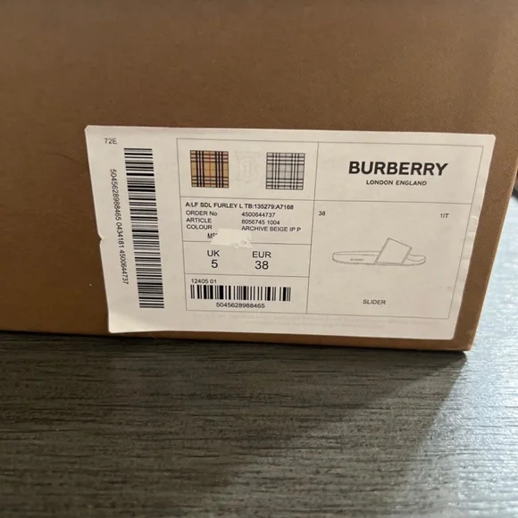 NEW Burberry monogram Furley slides! 𐙚𐙚